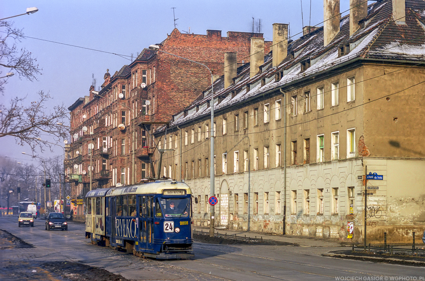 Można by zrobić porównawcze