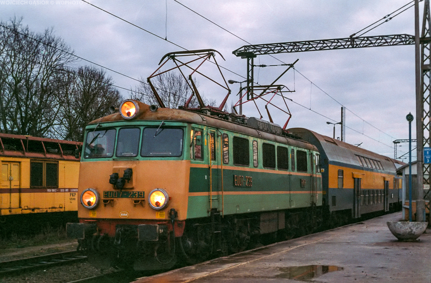 EU07-239
