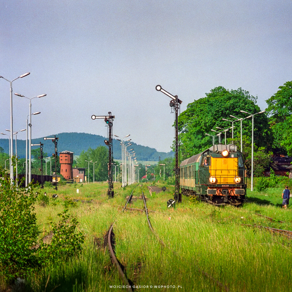 9 semaforów
