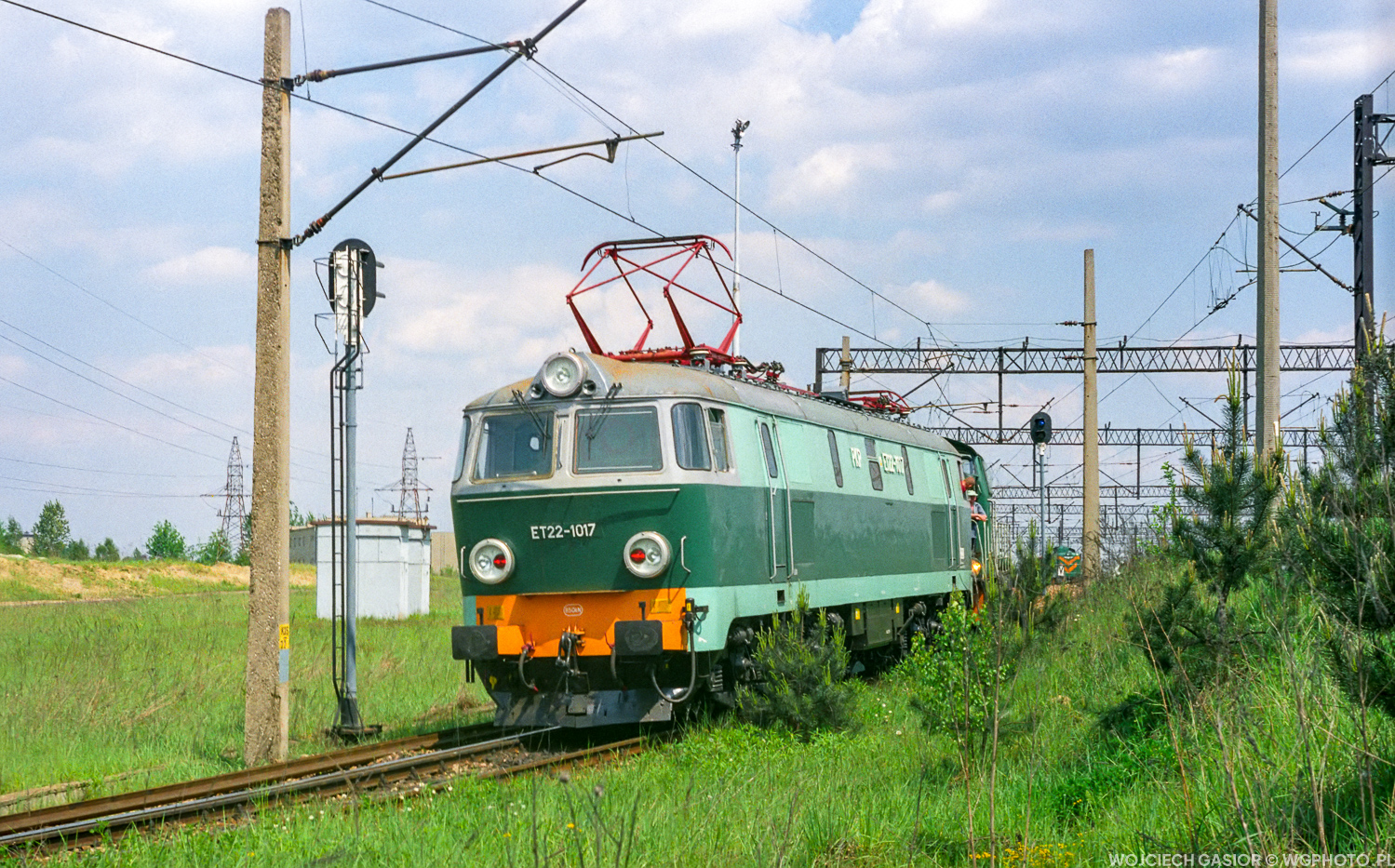 ET22-1017