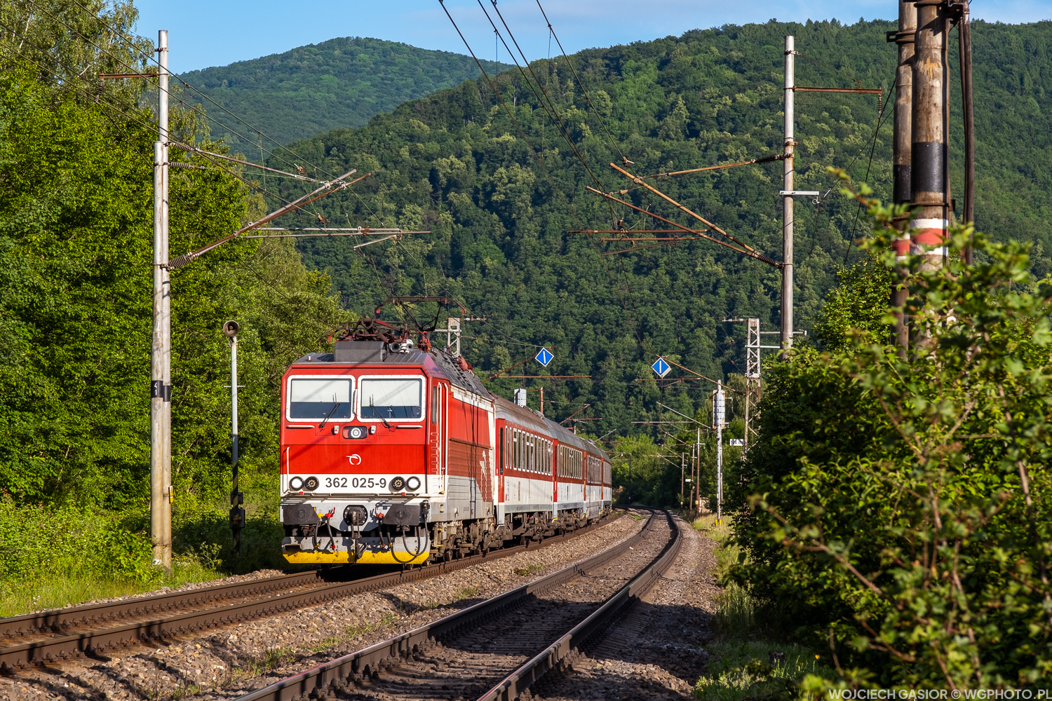 362.025, Malá Lodina