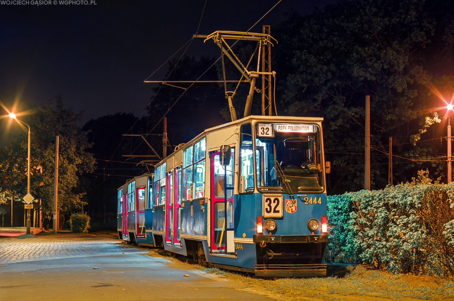 2×105 na nocnej